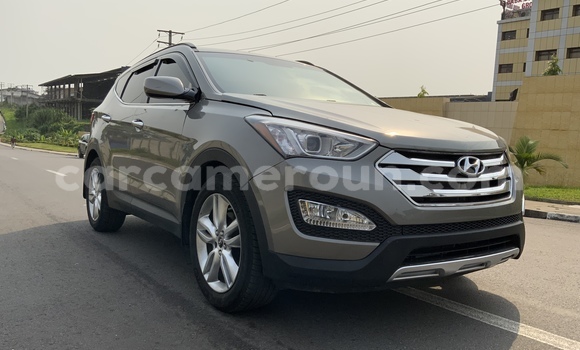 Acheter Occasion Voiture Hyundai Santa Fe Gris à Douala, Littoral Cameroon Acheter Occasion Voiture Hyundai Santa Fe Gris à Douala, Littoral Cameroon