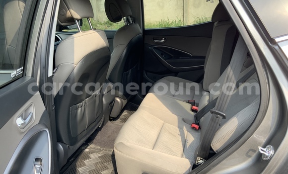 Acheter Occasion Voiture Hyundai Santa Fe Gris à Douala, Littoral Cameroon Acheter Occasion Voiture Hyundai Santa Fe Gris à Douala, Littoral Cameroon