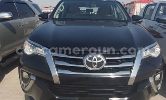 Acheter Neuf Voiture Toyota Fortuner Blanc à Douala, Littoral Cameroon Acheter Neuf Voiture Toyota Fortuner Blanc à Douala, Littoral Cameroon