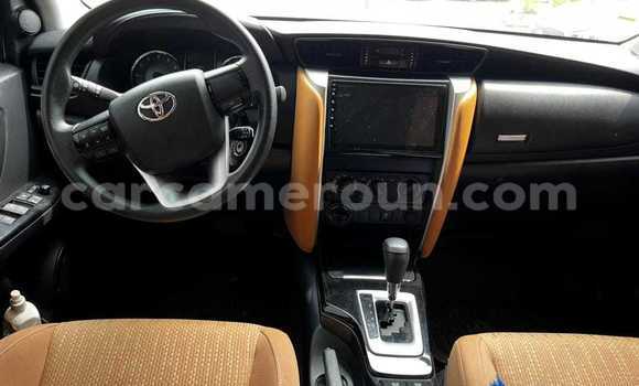 Acheter Neuf Voiture Toyota Fortuner Blanc à Douala, Littoral Cameroon Acheter Neuf Voiture Toyota Fortuner Blanc à Douala, Littoral Cameroon