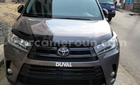 Buy Import Toyota Highlander Silver Car in Douala in Littoral Cameroon Buy Import Toyota Highlander Silver Car in Douala in Littoral Cameroon