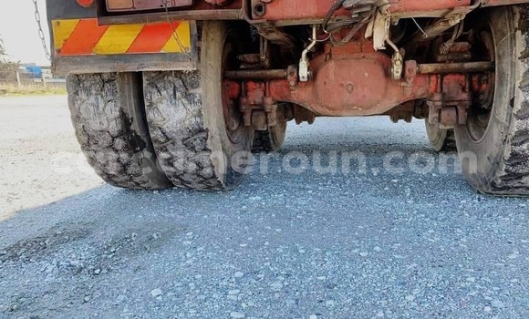 Sayi Sabo Mercedes-Benz C180 coupe Blue Mota in Douala a Ƙasar Kamaru Sayi Sabo Mercedes-Benz C180 coupe Blue Mota in Douala a Ƙasar Kamaru