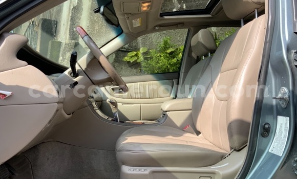 Acheter Occasion Voiture Toyota Avalon Gris à Douala, Littoral Cameroon Acheter Occasion Voiture Toyota Avalon Gris à Douala, Littoral Cameroon