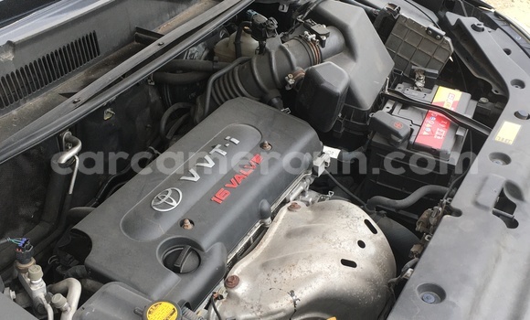 Acheter Occasion Voiture Toyota RAV4 Bleu à Douala, Littoral Cameroon Acheter Occasion Voiture Toyota RAV4 Bleu à Douala, Littoral Cameroon