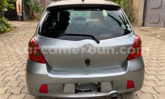 Acheter Occasion Voiture Toyota Vitz Gris à Douala, Littoral Cameroon Acheter Occasion Voiture Toyota Vitz Gris à Douala, Littoral Cameroon