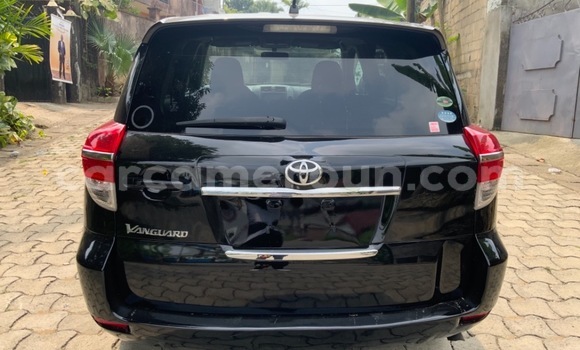 Sayi Na hannu Toyota Vanguard Black Mota in Douala a Ƙasar Kamaru Sayi Na hannu Toyota Vanguard Black Mota in Douala a Ƙasar Kamaru