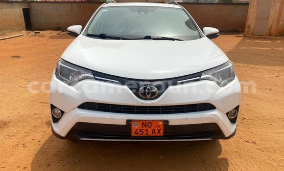 Acheter Occasion Voiture Toyota RAV4 Blanc à Yaoundé, Central Cameroon Acheter Occasion Voiture Toyota RAV4 Blanc à Yaoundé, Central Cameroon