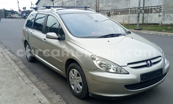 Sayi Na hannu Peugeot 307 Azurfa Mota in Douala a Ƙasar Kamaru Sayi Na hannu Peugeot 307 Azurfa Mota in Douala a Ƙasar Kamaru