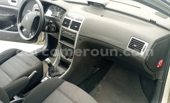 Sayi Na hannu Peugeot 307 Azurfa Mota in Douala a Ƙasar Kamaru Sayi Na hannu Peugeot 307 Azurfa Mota in Douala a Ƙasar Kamaru