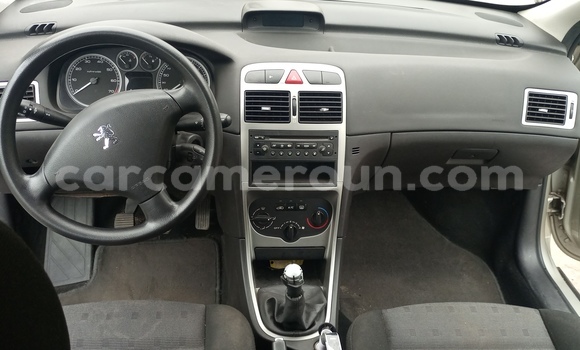 Sayi Na hannu Peugeot 307 Azurfa Mota in Douala a Ƙasar Kamaru Sayi Na hannu Peugeot 307 Azurfa Mota in Douala a Ƙasar Kamaru
