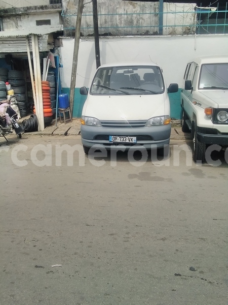 Big with watermark toyota hiace littoral cameroon douala 8484