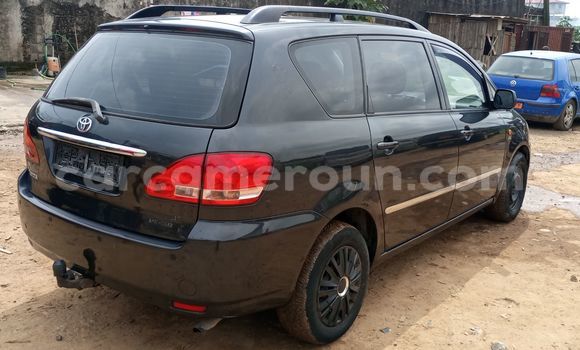 Sayi Na hannu Toyota Avensis Verso Black Mota in Douala a Ƙasar Kamaru Sayi Na hannu Toyota Avensis Verso Black Mota in Douala a Ƙasar Kamaru