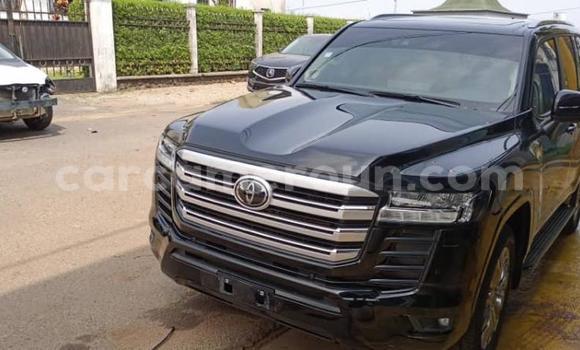 Acheter Import Voiture Toyota Land Cruiser Noir à Douala, Littoral Cameroon Acheter Import Voiture Toyota Land Cruiser Noir à Douala, Littoral Cameroon