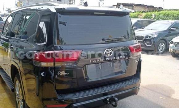 Acheter Import Voiture Toyota Land Cruiser Noir à Douala, Littoral Cameroon Acheter Import Voiture Toyota Land Cruiser Noir à Douala, Littoral Cameroon