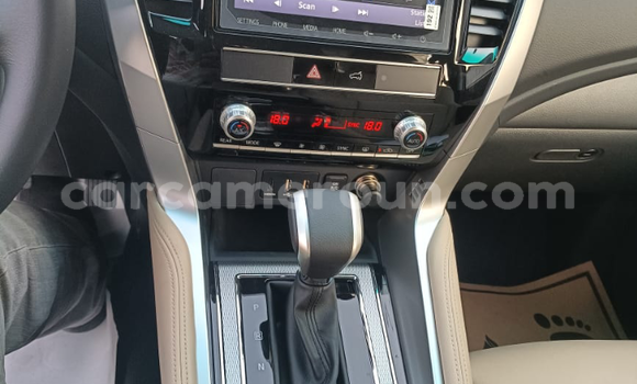 Acheter Neuf Voiture Mitsubishi Pajero Sport Gris à Douala, Littoral Cameroon Acheter Neuf Voiture Mitsubishi Pajero Sport Gris à Douala, Littoral Cameroon