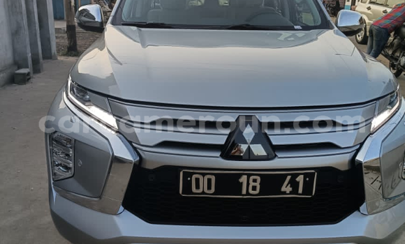 Acheter Neuf Voiture Mitsubishi Pajero Sport Gris à Douala, Littoral Cameroon Acheter Neuf Voiture Mitsubishi Pajero Sport Gris à Douala, Littoral Cameroon