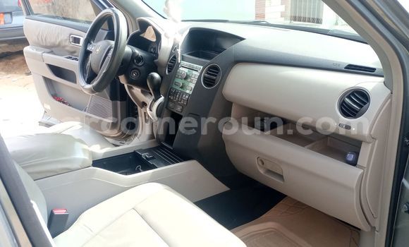 Sayi Na hannu Honda Pilot Azurfa Mota in Douala a Ƙasar Kamaru Sayi Na hannu Honda Pilot Azurfa Mota in Douala a Ƙasar Kamaru