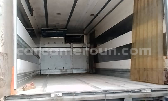 Buy Used Mercedes‒Benz 1213 White Truck in Douala in Littoral Cameroon Buy Used Mercedes‒Benz 1213 White Truck in Douala in Littoral Cameroon