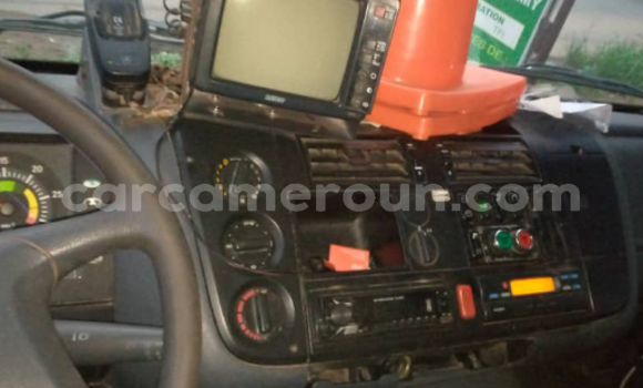 Buy Used Mercedes‒Benz 1213 White Truck in Douala in Littoral Cameroon Buy Used Mercedes‒Benz 1213 White Truck in Douala in Littoral Cameroon