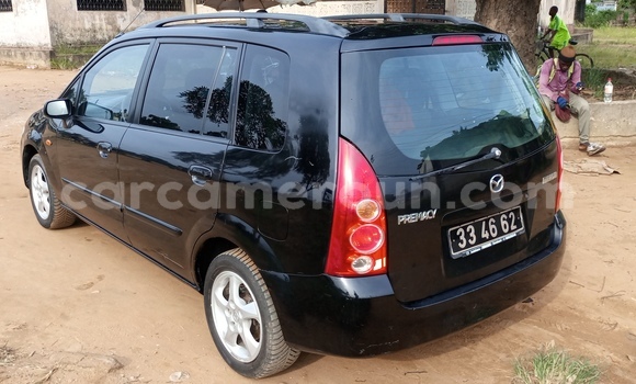 Sayi Na hannu Mazda Mazda Premacy Black Mota in Douala a Ƙasar Kamaru Sayi Na hannu Mazda Mazda Premacy Black Mota in Douala a Ƙasar Kamaru