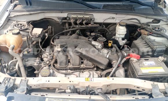 Sayi Imported Ford Escape White Mota in Douala a Ƙasar Kamaru Sayi Imported Ford Escape White Mota in Douala a Ƙasar Kamaru