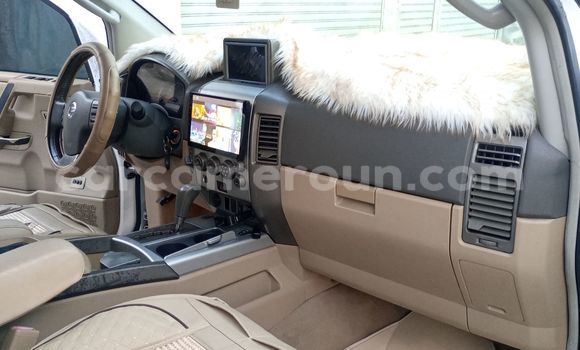 Sayi Na hannu Nissan Armada White Mota in Douala a Ƙasar Kamaru Sayi Na hannu Nissan Armada White Mota in Douala a Ƙasar Kamaru