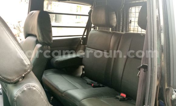 Sayi Na hannu SsangYong Korando Sports Black Mota in Douala a Ƙasar Kamaru Sayi Na hannu SsangYong Korando Sports Black Mota in Douala a Ƙasar Kamaru