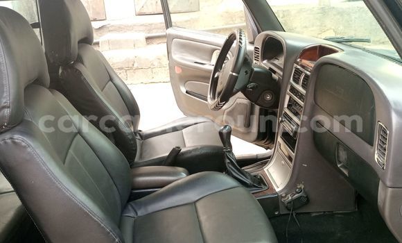 Sayi Na hannu SsangYong Korando Sports Black Mota in Douala a Ƙasar Kamaru Sayi Na hannu SsangYong Korando Sports Black Mota in Douala a Ƙasar Kamaru