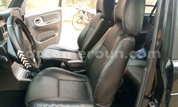 Sayi Na hannu SsangYong Korando Sports Black Mota in Douala a Ƙasar Kamaru Sayi Na hannu SsangYong Korando Sports Black Mota in Douala a Ƙasar Kamaru