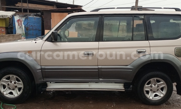 Acheter Occasion Voiture Toyota Land Cruiser Prado Gris à Douala, Littoral Cameroon Acheter Occasion Voiture Toyota Land Cruiser Prado Gris à Douala, Littoral Cameroon