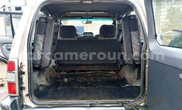 Acheter Occasion Voiture Toyota Land Cruiser Prado Gris à Douala, Littoral Cameroon Acheter Occasion Voiture Toyota Land Cruiser Prado Gris à Douala, Littoral Cameroon