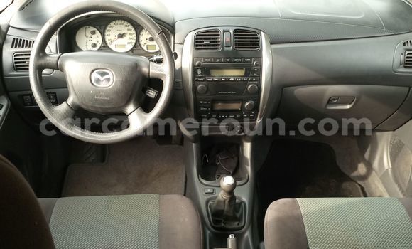 Sayi Imported Mazda Premacy Black Mota in Douala a Ƙasar Kamaru Sayi Imported Mazda Premacy Black Mota in Douala a Ƙasar Kamaru