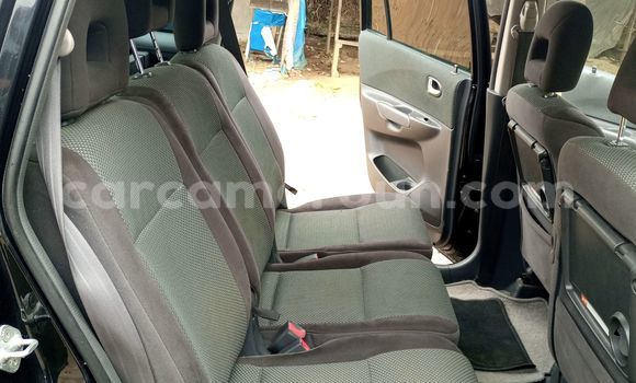 Sayi Imported Mazda Premacy Black Mota in Douala a Ƙasar Kamaru Sayi Imported Mazda Premacy Black Mota in Douala a Ƙasar Kamaru