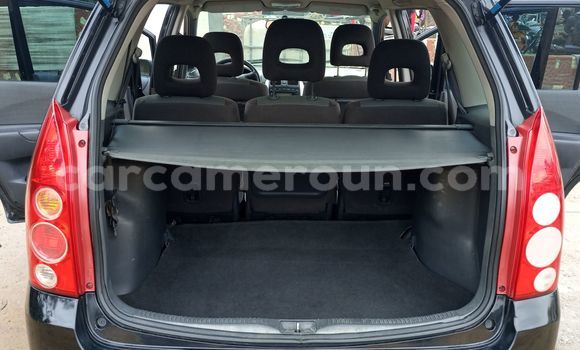 Sayi Imported Mazda Premacy Black Mota in Douala a Ƙasar Kamaru Sayi Imported Mazda Premacy Black Mota in Douala a Ƙasar Kamaru