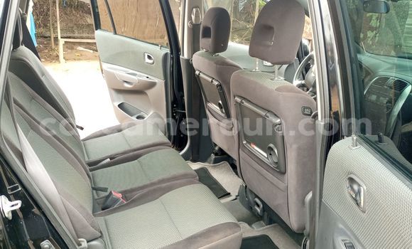 Sayi Imported Mazda Premacy Black Mota in Douala a Ƙasar Kamaru Sayi Imported Mazda Premacy Black Mota in Douala a Ƙasar Kamaru