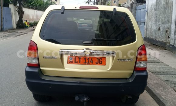 Sayi Na hannu Mazda Tribute M Mota in Douala a Ƙasar Kamaru Sayi Na hannu Mazda Tribute M Mota in Douala a Ƙasar Kamaru