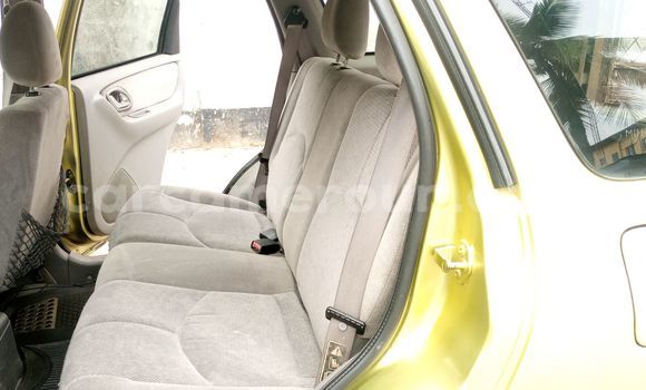 Sayi Na hannu Mazda Tribute M Mota in Douala a Ƙasar Kamaru Sayi Na hannu Mazda Tribute M Mota in Douala a Ƙasar Kamaru