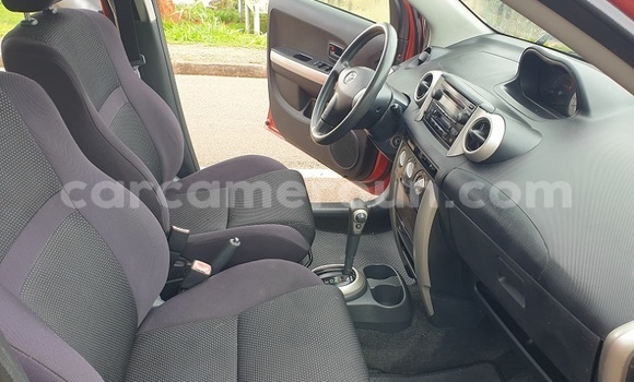 Acheter Neuf Voiture Toyota IST Rouge à Yaoundé, Central Cameroon Acheter Neuf Voiture Toyota IST Rouge à Yaoundé, Central Cameroon