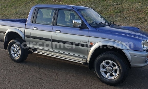 Acheter Neuf Voiture Mitsubishi L200 Bleu à Yaoundé, Central Cameroon Acheter Neuf Voiture Mitsubishi L200 Bleu à Yaoundé, Central Cameroon