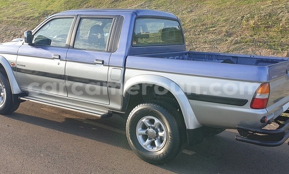 Acheter Neuf Voiture Mitsubishi L200 Bleu à Yaoundé, Central Cameroon Acheter Neuf Voiture Mitsubishi L200 Bleu à Yaoundé, Central Cameroon