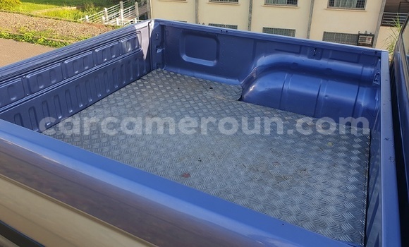 Acheter Neuf Voiture Mitsubishi L200 Bleu à Yaoundé, Central Cameroon Acheter Neuf Voiture Mitsubishi L200 Bleu à Yaoundé, Central Cameroon