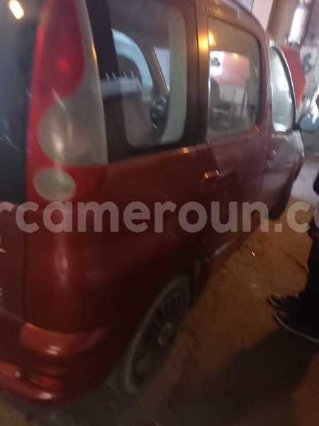 Big with watermark toyota yaris verso littoral cameroon douala 8553