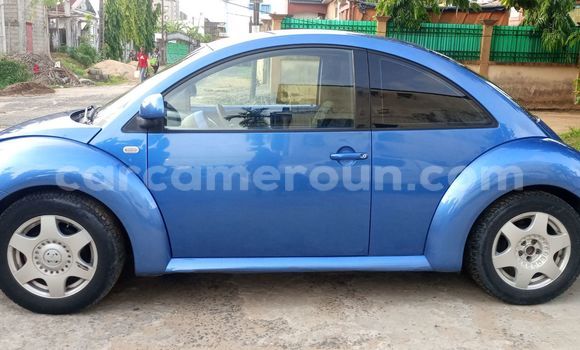 Sayi Na hannu Volkswagen Beetle Blue Mota in Douala a Ƙasar Kamaru Sayi Na hannu Volkswagen Beetle Blue Mota in Douala a Ƙasar Kamaru