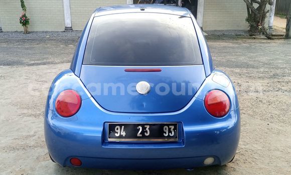 Sayi Na hannu Volkswagen Beetle Blue Mota in Douala a Ƙasar Kamaru Sayi Na hannu Volkswagen Beetle Blue Mota in Douala a Ƙasar Kamaru