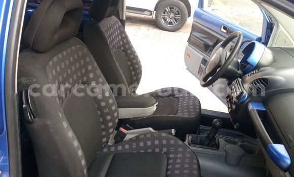 Sayi Na hannu Volkswagen Beetle Blue Mota in Douala a Ƙasar Kamaru Sayi Na hannu Volkswagen Beetle Blue Mota in Douala a Ƙasar Kamaru