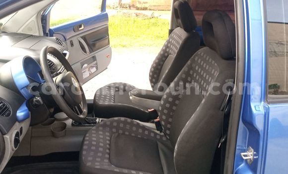 Sayi Na hannu Volkswagen Beetle Blue Mota in Douala a Ƙasar Kamaru Sayi Na hannu Volkswagen Beetle Blue Mota in Douala a Ƙasar Kamaru