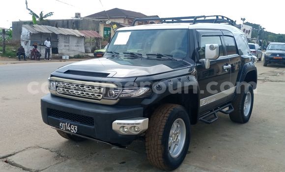 Acheter Import Voiture Toyota FJ Cruiser Noir à Douala, Littoral Cameroon Acheter Import Voiture Toyota FJ Cruiser Noir à Douala, Littoral Cameroon