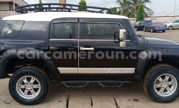 Acheter Import Voiture Toyota FJ Cruiser Noir à Douala, Littoral Cameroon Acheter Import Voiture Toyota FJ Cruiser Noir à Douala, Littoral Cameroon