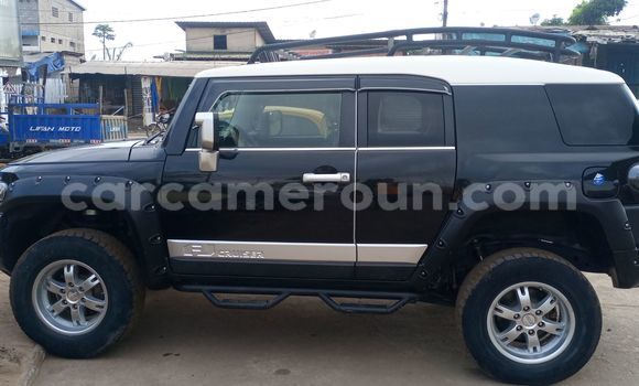 Acheter Import Voiture Toyota FJ Cruiser Noir à Douala, Littoral Cameroon Acheter Import Voiture Toyota FJ Cruiser Noir à Douala, Littoral Cameroon