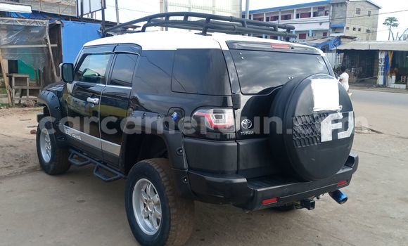 Acheter Import Voiture Toyota FJ Cruiser Noir à Douala, Littoral Cameroon Acheter Import Voiture Toyota FJ Cruiser Noir à Douala, Littoral Cameroon